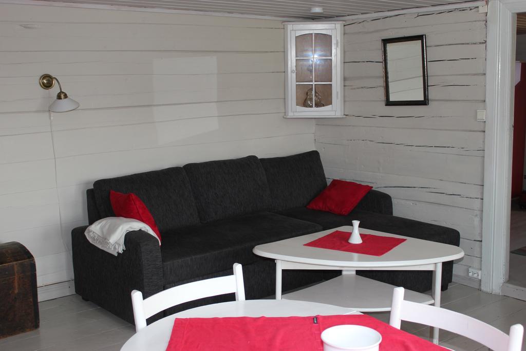 Hoiland Gard Gardshotellet Hjelmeland Quarto foto